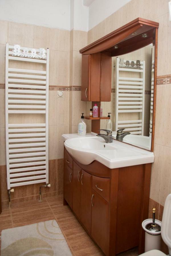 Veta'S Spacious Central Apartment Serres Exterior photo